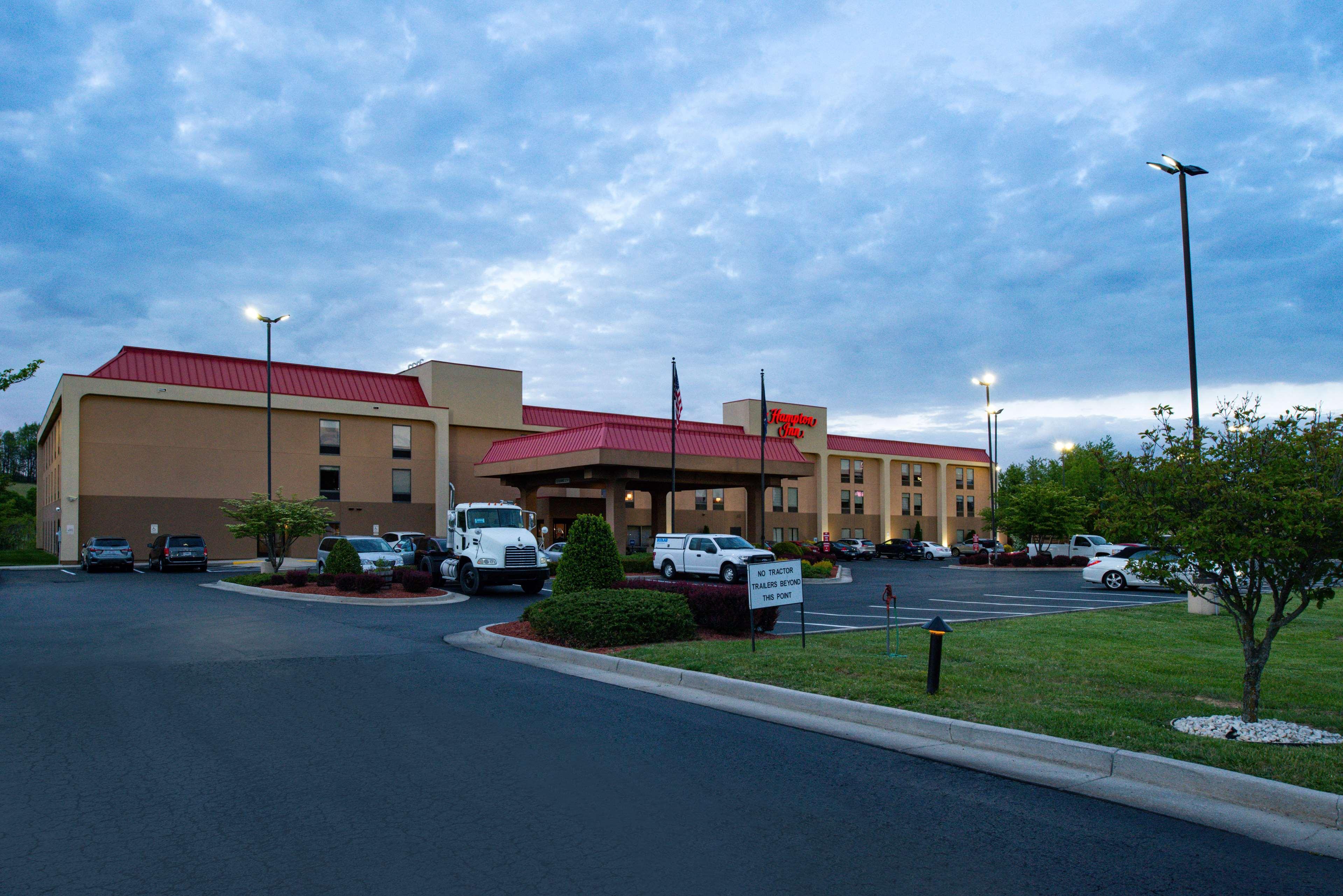 Hampton Inn Wytheville Exteriér fotografie